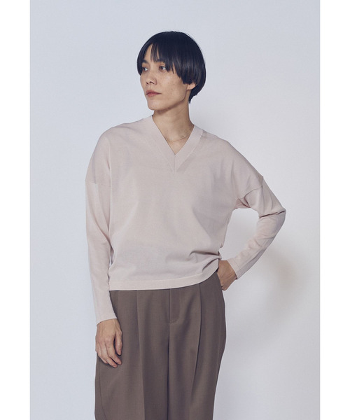 1er Arrondissement(プルミエアロンディスモン)の「クリーンVネックニットプルオーバー(ニット/セーター・レディース・ベージュ/ピンク系その他4/ブルー系その他3・FREE)」の4枚目の写真