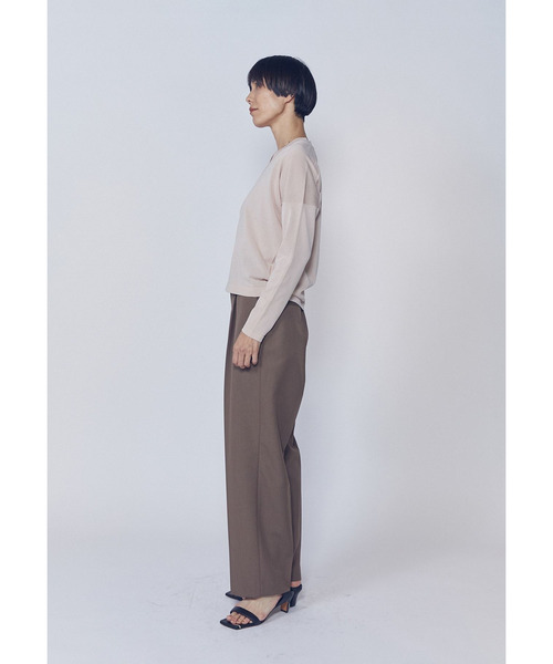 1er Arrondissement(プルミエアロンディスモン)の「クリーンVネックニットプルオーバー(ニット/セーター・レディース・ベージュ/ピンク系その他4/ブルー系その他3・FREE)」の7枚目の写真