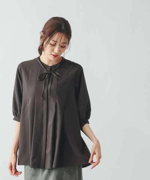 GLOBAL WORK（グローバルワーク）の「キレイつづくリボンタイブラウス/636618（シャツ/ブラウス・レディース・ブルー系その他/グレー系その他7/オフホワイト・LARGE/MEDIUM）」の11枚目の写真