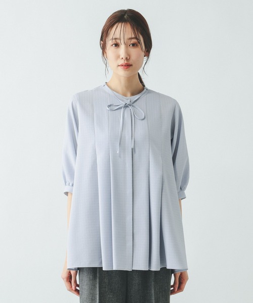 GLOBAL WORK（グローバルワーク）の「キレイつづくリボンタイブラウス/636618（シャツ/ブラウス・レディース・ブルー系その他/グレー系その他7/オフホワイト・LARGE/MEDIUM）」の16枚目の写真