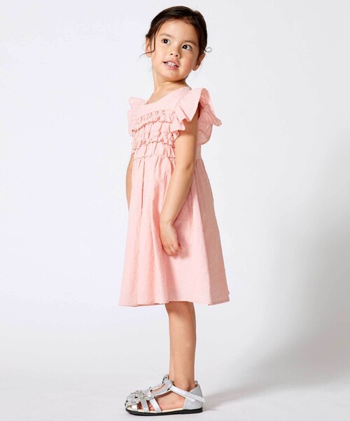 BeBe(ベベ)の「ドットドビーフリルギャザーワンピース(ワンピース・キッズ・ピンク/ブルー・130cm/120cm/110cm/140cm)」の7枚目の写真