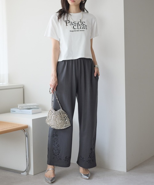 each(イーチ)の「クロップドロゴTシャツ(Tシャツ/カットソー・レディース・グレー/ホワイト・FREE)」の10枚目の写真