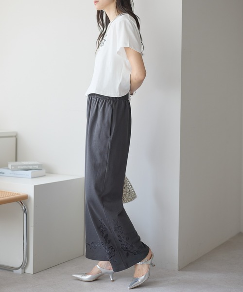 each(イーチ)の「クロップドロゴTシャツ(Tシャツ/カットソー・レディース・グレー/ホワイト・FREE)」の12枚目の写真