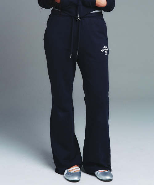 AMESWORLDWIDE(アメスワールドワイド)の「CLASSIC SLIM BOOT CUT SWEAT PANTS NAVY(スウェットパンツ・レディース・その他・SMALL/MEDIUM)」の2枚目の写真