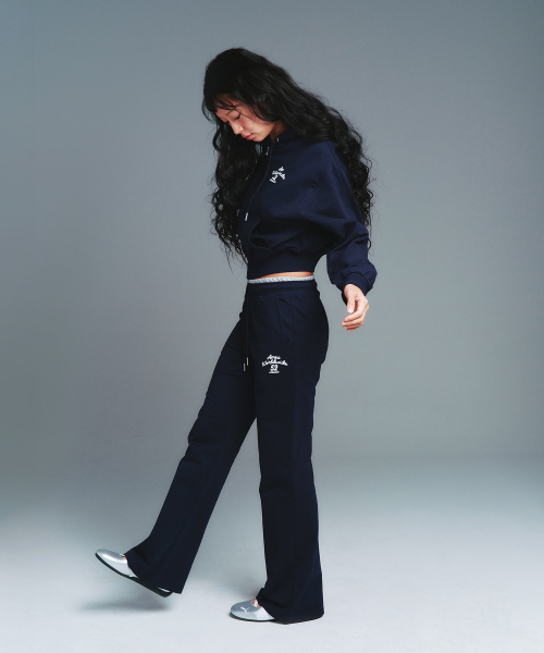 AMESWORLDWIDE(アメスワールドワイド)の「CLASSIC SLIM BOOT CUT SWEAT PANTS NAVY(スウェットパンツ・レディース・その他・SMALL/MEDIUM)」の5枚目の写真