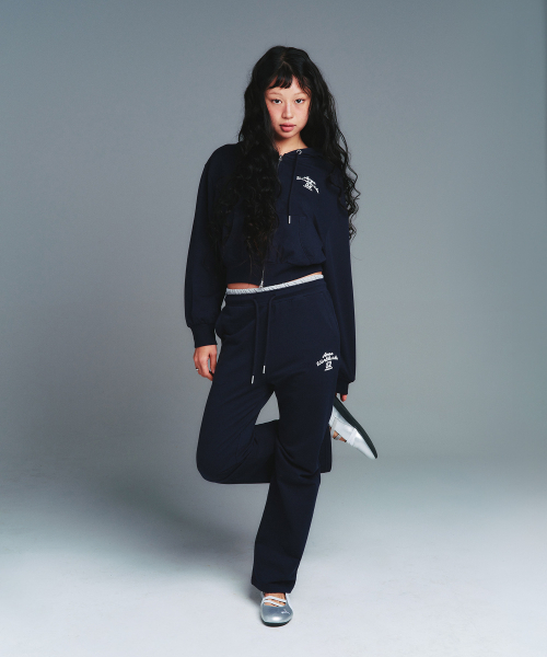 AMESWORLDWIDE(アメスワールドワイド)の「CLASSIC SLIM BOOT CUT SWEAT PANTS NAVY(スウェットパンツ・レディース・その他・SMALL/MEDIUM)」の7枚目の写真