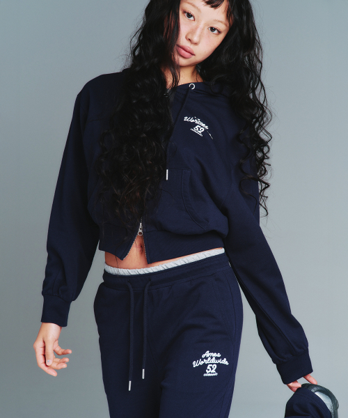 AMESWORLDWIDE(アメスワールドワイド)の「CLASSIC SLIM BOOT CUT SWEAT PANTS NAVY(スウェットパンツ・レディース・その他・SMALL/MEDIUM)」の11枚目の写真