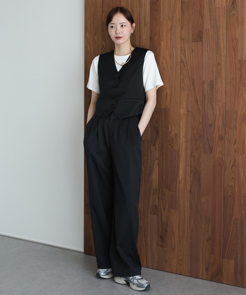J by blue(ジェイバイブルー)の「ショートベスト×ワイドパンツ セットアップ(セットアップ・レディース・グレー/ブラック・MEDIUM)」の19枚目の写真