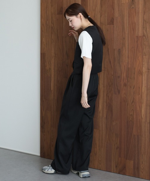 J by blue(ジェイバイブルー)の「ショートベスト×ワイドパンツ セットアップ(セットアップ・レディース・グレー/ブラック・MEDIUM)」の21枚目の写真