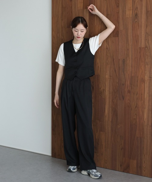 J by blue(ジェイバイブルー)の「ショートベスト×ワイドパンツ セットアップ(セットアップ・レディース・グレー/ブラック・MEDIUM)」の20枚目の写真