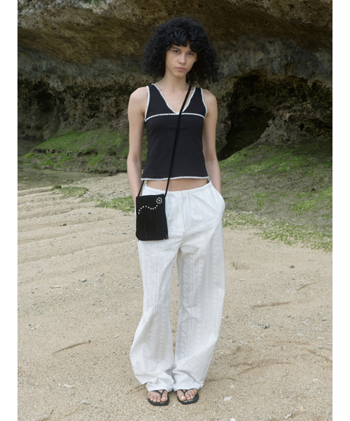 Kijun(キジュン)の「Stud Tassel Bag Black(メッセンジャーバッグ・レディース・その他・OS)」の3枚目の写真