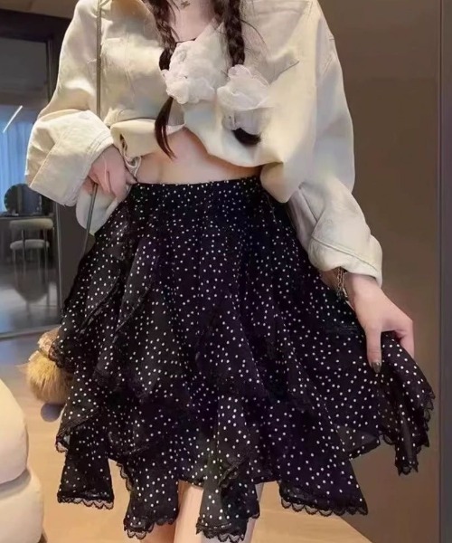 Achic（アシック）の「可愛い風フリルスカート（Tシャツ/カットソー・レディース・アイボリー/ホワイト/ブラック/ブラック系その他・M）」の4枚目の写真