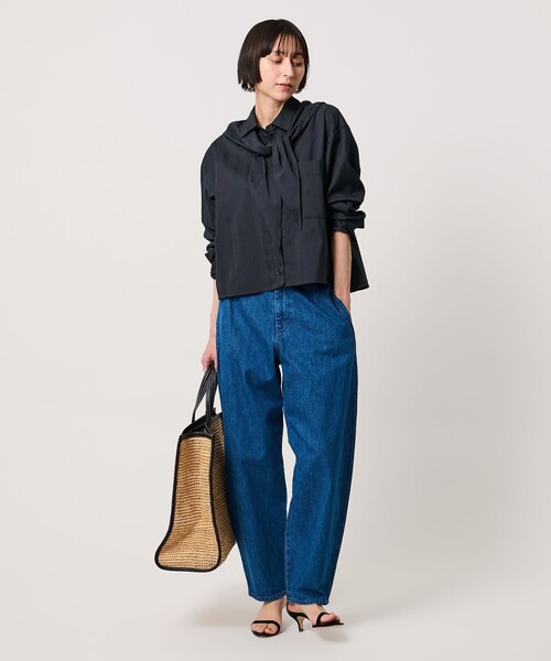UNITED ARROWS(ユナイテッドアローズ)の「ペイズリー スカーフ シャツ(シャツ/ブラウス・レディース・ネイビー・FREE)」の4枚目の写真