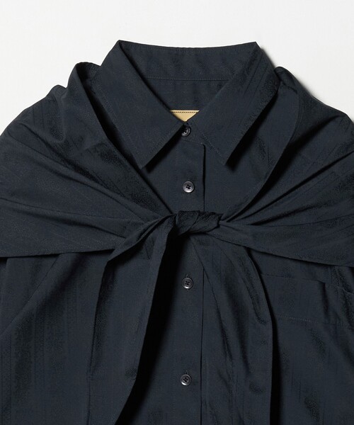 UNITED ARROWS(ユナイテッドアローズ)の「ペイズリー スカーフ シャツ(シャツ/ブラウス・レディース・ネイビー・FREE)」の13枚目の写真