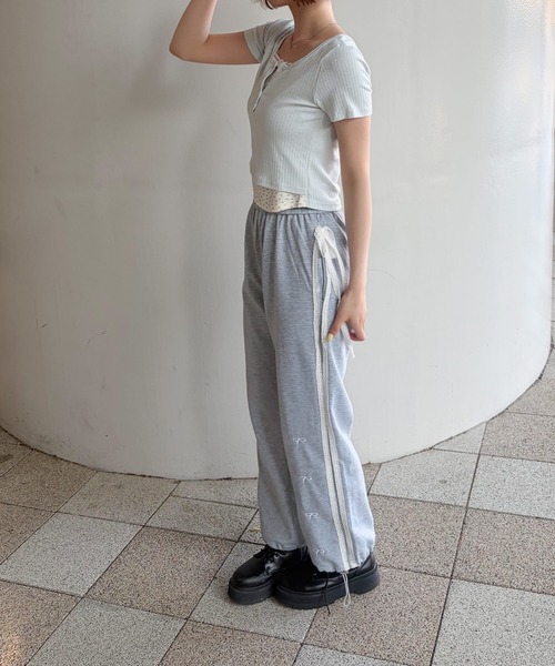 frunco(フランコ)の「【ZOZOTOWN限定】レイヤー風リブTシャツ(Tシャツ/カットソー・レディース・ホワイト/ピンク/ブラック/ブルー・FREE)」の16枚目の写真
