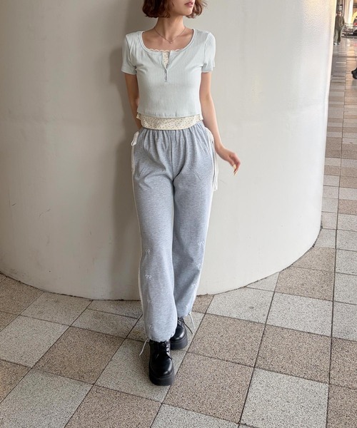 frunco(フランコ)の「【ZOZOTOWN限定】レイヤー風リブTシャツ(Tシャツ/カットソー・レディース・ホワイト/ピンク/ブラック/ブルー・FREE)」の18枚目の写真