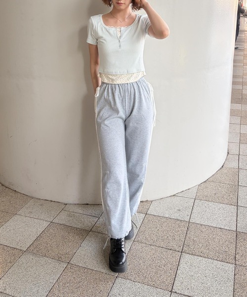 frunco(フランコ)の「【ZOZOTOWN限定】レイヤー風リブTシャツ(Tシャツ/カットソー・レディース・ホワイト/ピンク/ブラック/ブルー・FREE)」の17枚目の写真