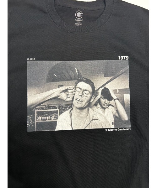 CULTURE SUPPLY(カルチャー サプライ)の「Alberto Garcia-Alix Valero BLACK(Tシャツ/カットソー・レディース・ブラック・MEDIUM/X-LARGE/LARGE)」の2枚目の写真