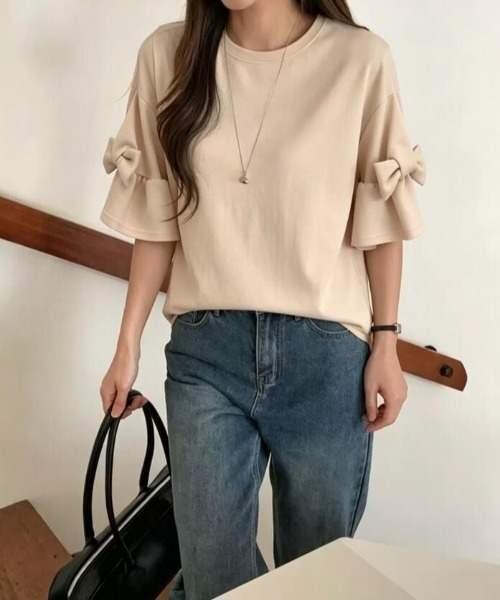 semplice（センプリチェ）の「リボン フリルスリーブ T シャツ 丸首 ゆったり 半袖（Tシャツ/カットソー・レディース・ベージュ/グレー/ブラック・F）」の8枚目の写真