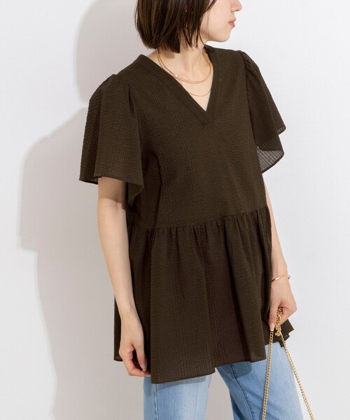 NOLLEY’S(ノーリーズ)の「ウォッシャブルポコポコシュリンクペプラムブラウス(シャツ/ブラウス・レディース・ダークブラウン/ブラック系その他/ホワイト系その他2・38)」の1枚目の写真