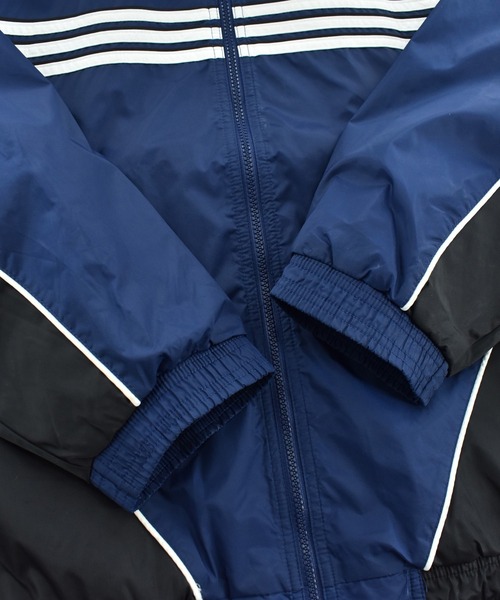 adidas（アディダス）の「【USED】90's adidas ナイロン トラックジャケット（ナイロンジャケット・メンズ・ネイビー・LARGE）」の5枚目の写真