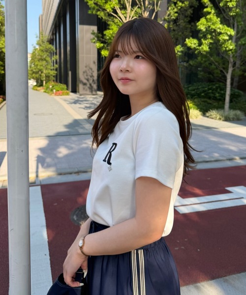 REDYAZEL(レディアゼル)の「ビジューRチャームTシャツ(Tシャツ/カットソー・レディース・ネイビー/オフホワイト/ホワイト系その他/ブルー系その他・FREE)」の9枚目の写真