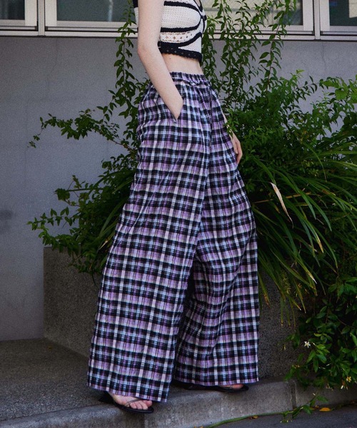 MAISON SPECIAL(メゾンスペシャル)の「【2026Summer PRE-ORDER】Checkered Wide Pants/チェックワイドパンツ(その他パンツ・レディース・ブルー/パープル/グリーン・36/38)」の3枚目の写真