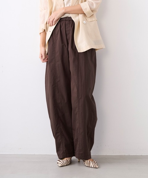 MICA&DEAL(マイカ&ディール)の「ワイドコクーンイージーパンツ〈2サイズ展開〉(その他パンツ・レディース・ブラウン/ライトベージュ/キャメル・38/36)」の6枚目の写真