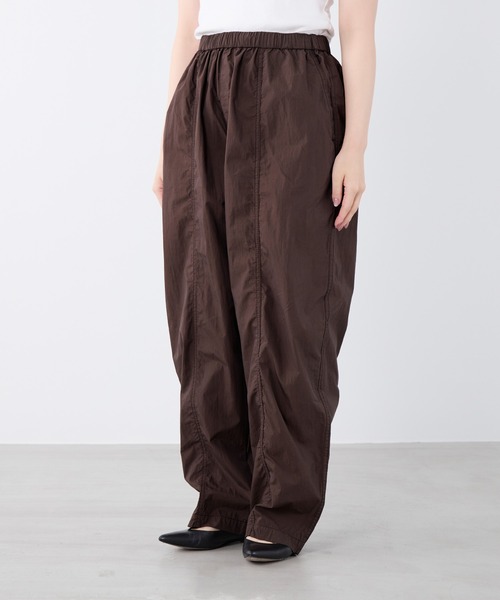 MICA&DEAL(マイカ&ディール)の「ワイドコクーンイージーパンツ〈2サイズ展開〉(その他パンツ・レディース・ブラウン/ライトベージュ/キャメル・38/36)」の22枚目の写真