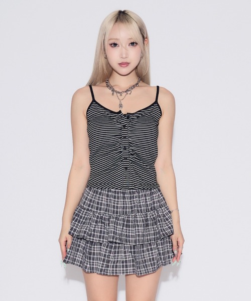 tinkerend(ティンカーエンド)の「Shirred Border Camisole / シャーリングボーダーキャミソール(キャミソール・レディース・ブラック/ホワイト・FREE)」の10枚目の写真
