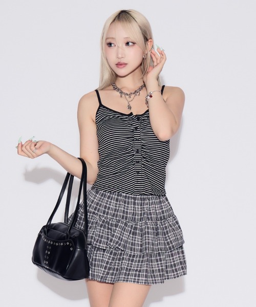 tinkerend(ティンカーエンド)の「Shirred Border Camisole / シャーリングボーダーキャミソール(キャミソール・レディース・ブラック/ホワイト・FREE)」の11枚目の写真