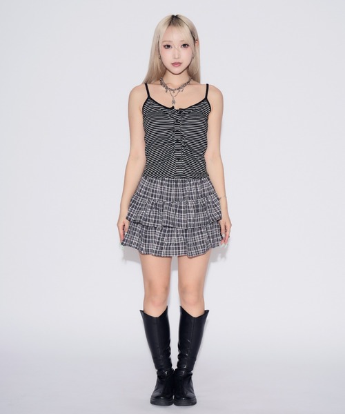 tinkerend(ティンカーエンド)の「Shirred Border Camisole / シャーリングボーダーキャミソール(キャミソール・レディース・ブラック/ホワイト・FREE)」の17枚目の写真