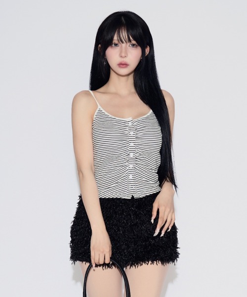 tinkerend(ティンカーエンド)の「Shirred Border Camisole / シャーリングボーダーキャミソール(キャミソール・レディース・ブラック/ホワイト・FREE)」の4枚目の写真