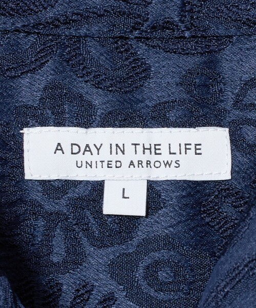 A DAY IN THE LIFE UNITED ARROWS(アデイインザライフユナイテッドアローズ)の「フラワージャガード レギュラーカラーシャツ<A DAY IN THE LIFE>(シャツ/ブラウス・メンズ・ホワイト/ネイビー・L/M)」の22枚目の写真