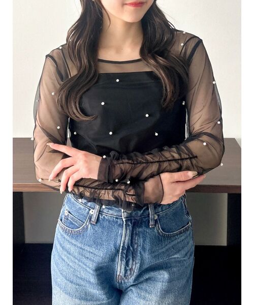 dazzlin(ダズリン)の「2wayシアートップス(Tシャツ/カットソー・レディース・オフホワイト/グレー/アイボリー/ブラック・FREE)」の1枚目の写真