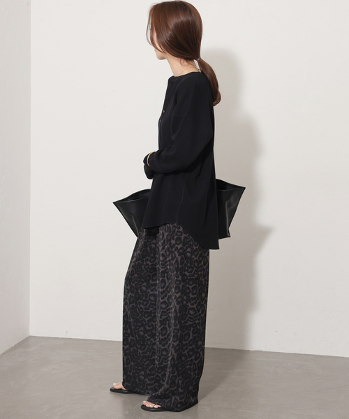 HANES(ヘインズ)の「【Hanes×relume】別注Newワッフルヘンリーネックプルオーバー(Tシャツ/カットソー・レディース・チャコールグレー/ブラック/ブラウン・FREE)」の8枚目の写真