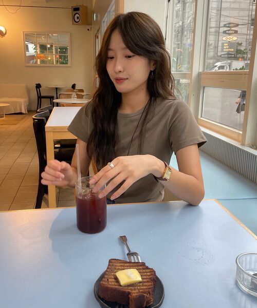 LEFTSEOUL（レフトソウル）の「ベーシックハーフTシャツ[カーキ]（Tシャツ/カットソー・レディース・カーキ・FREE）」の2枚目の写真