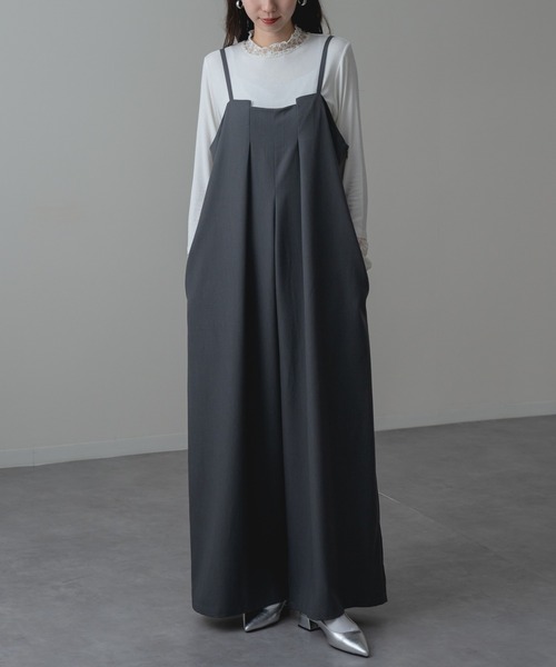 refinedworks(リファインドワークス)の「【refinedworks】華奢見え と 体型カバー を両立! フロント タック キャミ ワイド サロペット(サロペット/オーバーオール・レディース・チャコールグレー/ブラウン・FREE)」の13枚目の写真