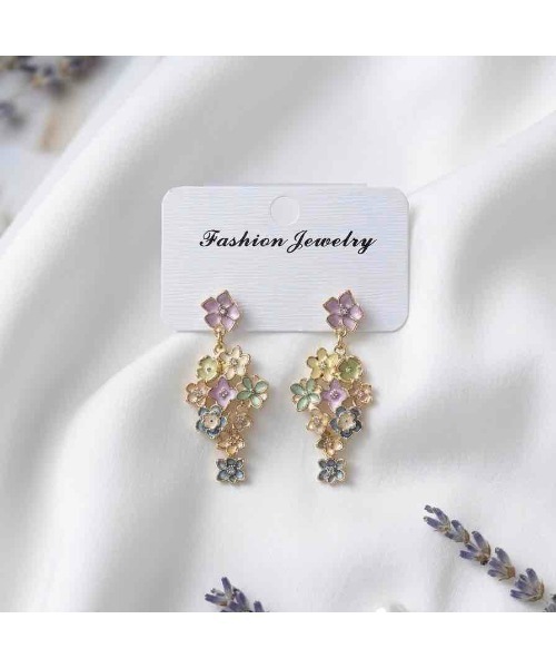 tone(トーン)の「【88eighty-eight】パステルフラワーキラキラCUTEピアス【import】(MA)(ピアス(両耳用)・レディース・ゴールド・FREE)」の1枚目の写真