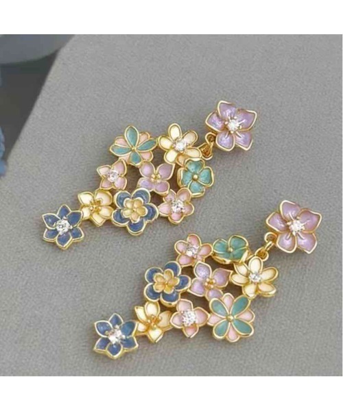 tone(トーン)の「【88eighty-eight】パステルフラワーキラキラCUTEピアス【import】(MA)(ピアス(両耳用)・レディース・ゴールド・FREE)」の5枚目の写真