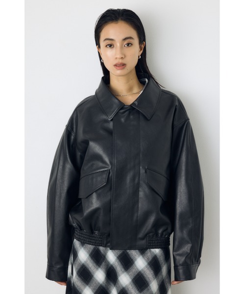 AZUL by moussy（アズールバイマウジー）の「【不動の人気アウターがついに予約開始】フェイクレザー/スエード2WAYファー付ブルゾン　秋服　冬服　ファー取り外し可　2サイズ着丈差【身長/骨格別着用画像あり】（ブルゾン・レディース・ダークブラウン/ベージュ/ブラック/ブラック系その他2・MEDIUM/SMALL）」の14枚目の写真