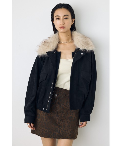 AZUL by moussy（アズールバイマウジー）の「【不動の人気アウターがついに予約開始】フェイクレザー/スエード2WAYファー付ブルゾン　秋服　冬服　ファー取り外し可　2サイズ着丈差【身長/骨格別着用画像あり】（ブルゾン・レディース・ダークブラウン/ベージュ/ブラック/ブラック系その他2・MEDIUM/SMALL）」の16枚目の写真