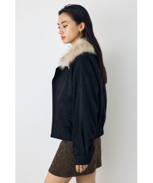 AZUL by moussy（アズールバイマウジー）の「【不動の人気アウターがついに予約開始】フェイクレザー/スエード2WAYファー付ブルゾン　秋服　冬服　ファー取り外し可　2サイズ着丈差【身長/骨格別着用画像あり】（ブルゾン・レディース・ダークブラウン/ベージュ/ブラック/ブラック系その他2・MEDIUM/SMALL）」の19枚目の写真