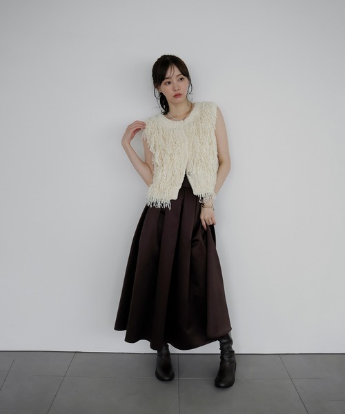 AMUU. PRECIEUSE(アムープレシューズ)の「ブークレフリンジベスト(ベスト・レディース・ブラウン/ブラウン系その他/ブラック/アイボリー・FREE)」の9枚目の写真