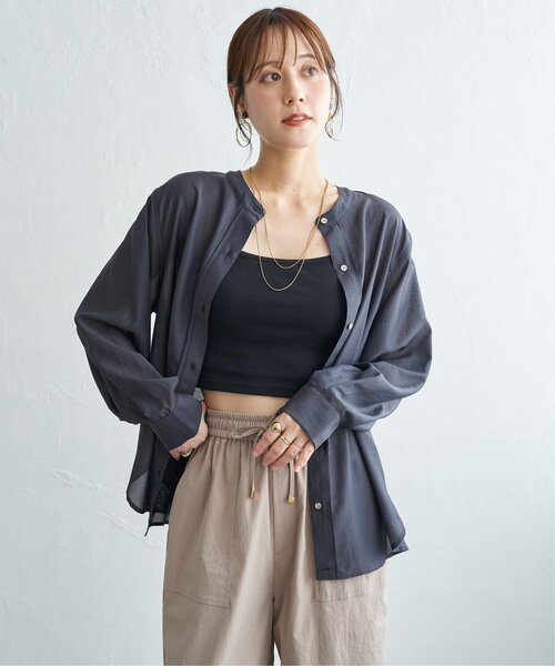 ikka(イッカ)の「前後2WAYバンドカラーシャツ(シャツ/ブラウス・レディース・グリーン/オフホワイト/ピンク/グレイッシュベージュ/チャコール/ブルー・M/L)」の19枚目の写真