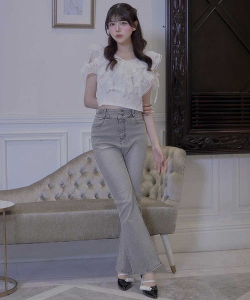 Belle Charme（ベルシャルム）の「【Belle Charme】Elegant　Frill　Lace　Tops（Tシャツ/カットソー・レディース・ブラック/オフホワイト/トップグレー・FREE）」の5枚目の写真