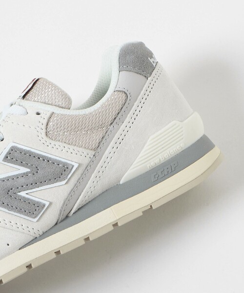 NEW BALANCE(ニューバランス)の「<New Balance>U9962YG/D スニーカー(スニーカー・レディース・ナチュラル・25.5cm/22.5cm/23.5cm/25cm/23cm/24.5cm/24cm)」の3枚目の写真
