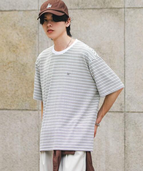 SENSE OF PLACE by URBAN RESEARCH(センスオブプレイスバイアーバンリサーチ)の「ワンポイントシシュウロゴTシャツ(Tシャツ/カットソー・メンズ・チャコールグレー/ホワイト/ブルー/ホワイト系その他・LARGE/MEDIUM)」の11枚目の写真