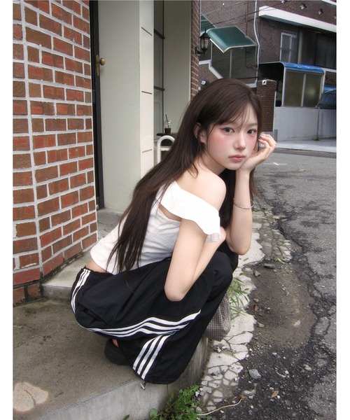modimood（モディムード）の「プレイングナイロンオーバーパンツ（その他パンツ・レディース・ブラック・FREE）」の12枚目の写真