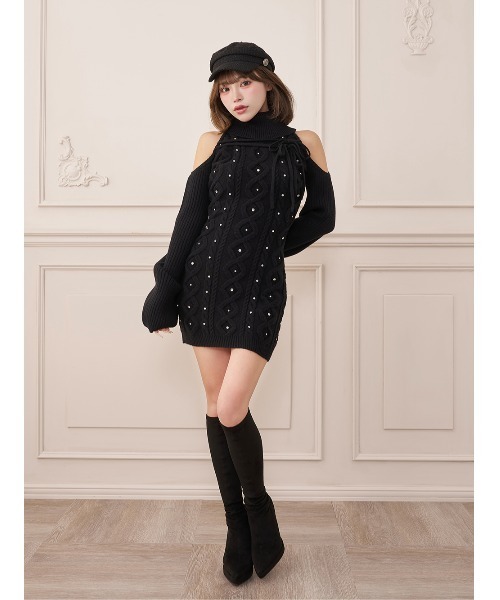 Darich(ダーリッチ)の「ダブルリボンビジューケーブルニットミニワンピース(ワンピース・レディース・ベージュ/ブラック/ホワイト・FREE)」の8枚目の写真